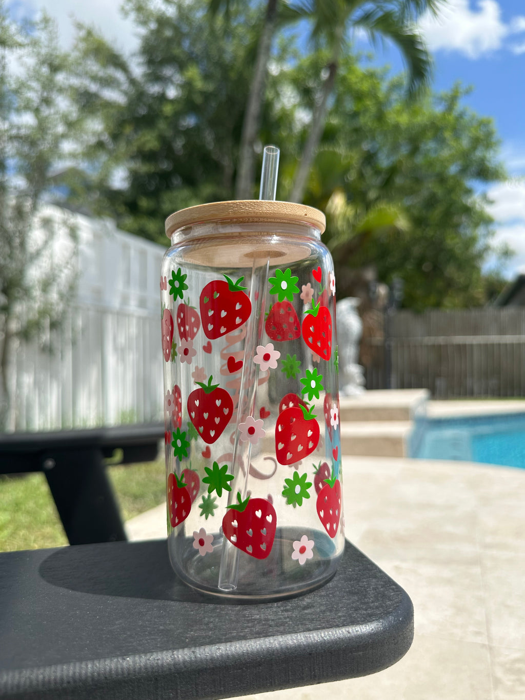 Personalized Strawberry floral libbey Glass Can