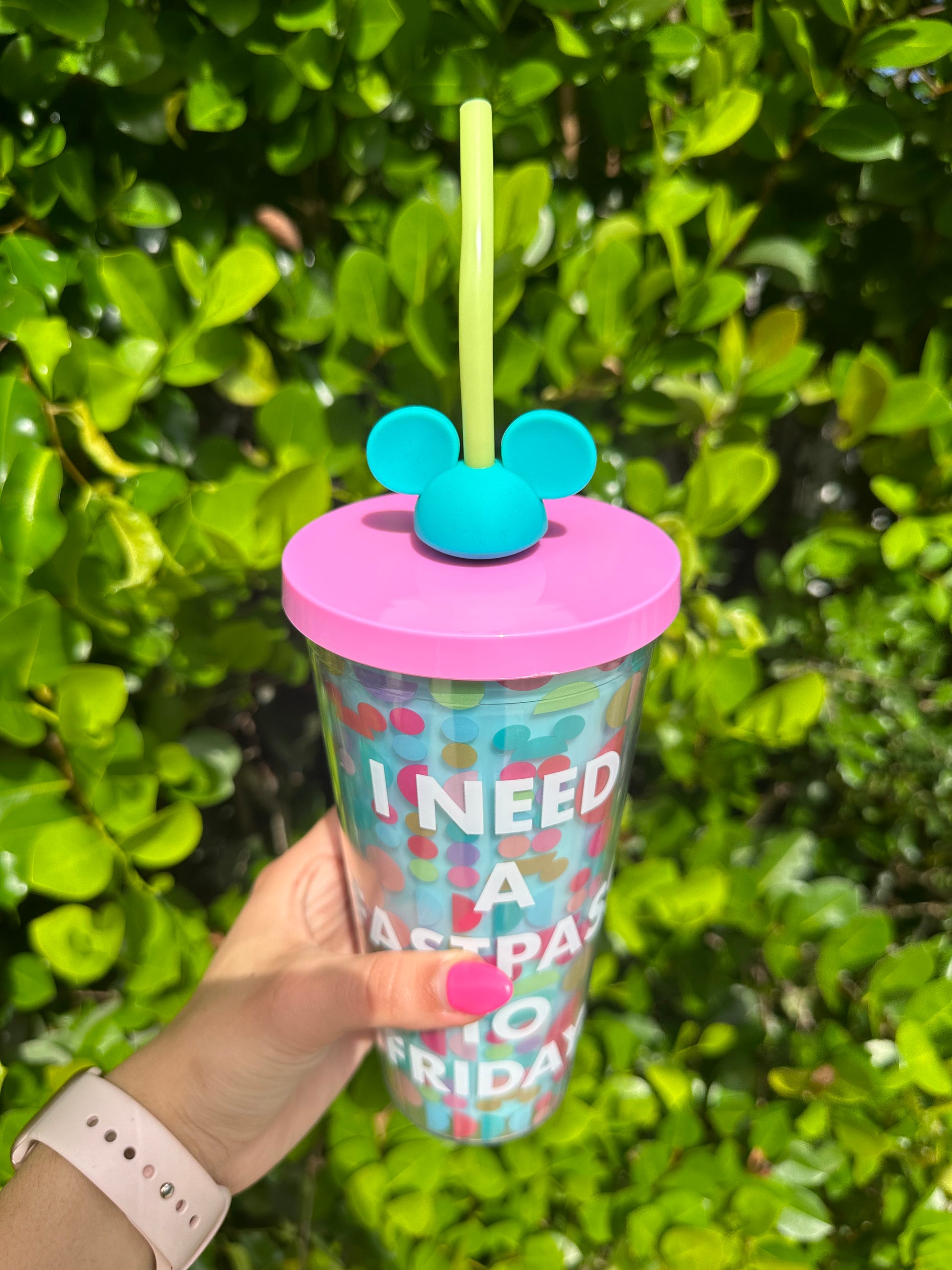 Reusable tumbler with silicon straw topper