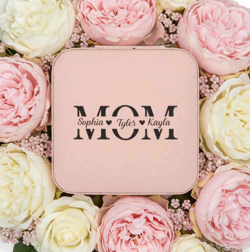 Personalized 'MOM' Jewelry Travel Case – Compact Pink Organizer for Rings, Earrings & Necklaces