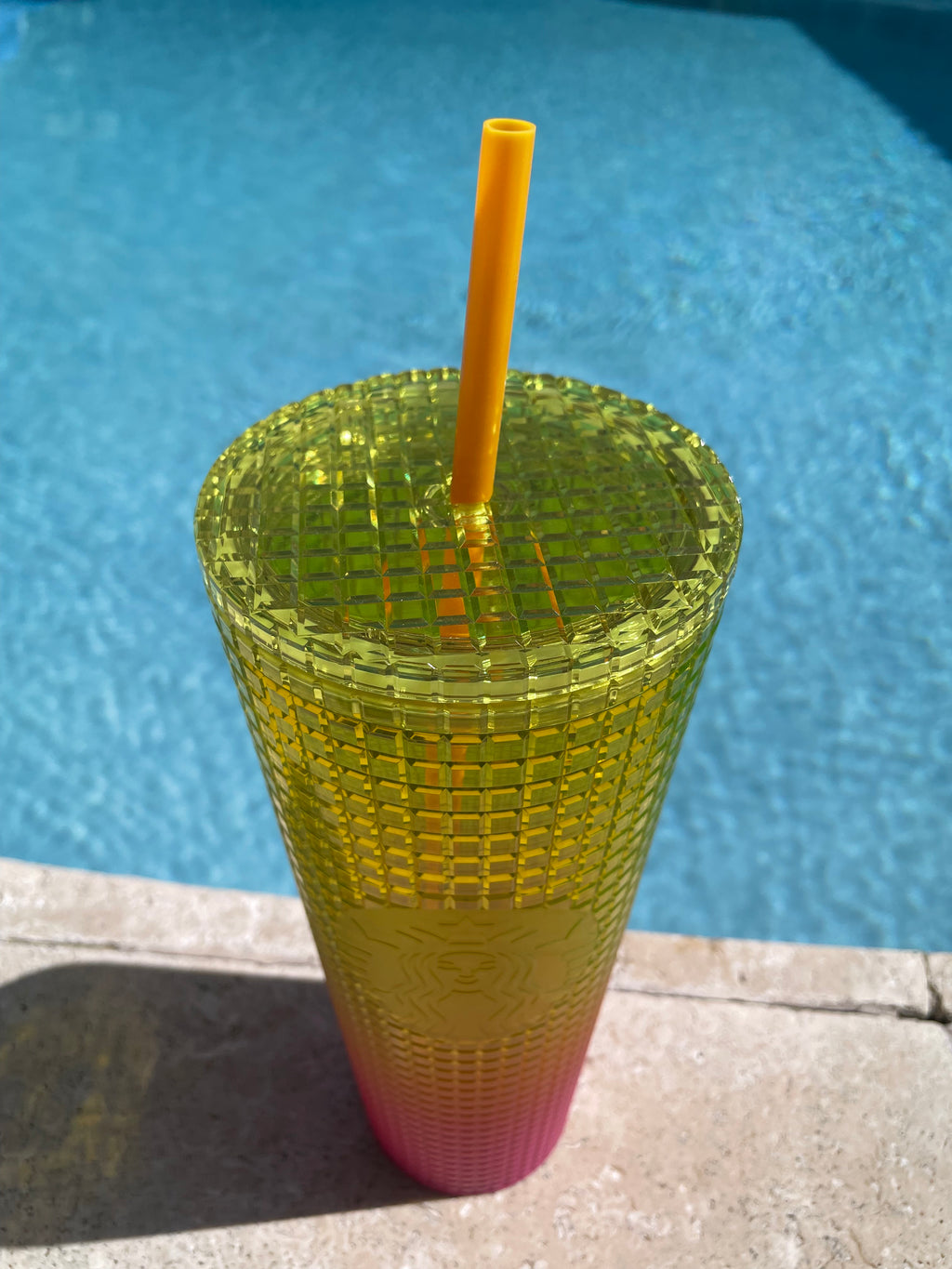 Yellow and Pink Ombre Grid 24oz Venti Tumbler