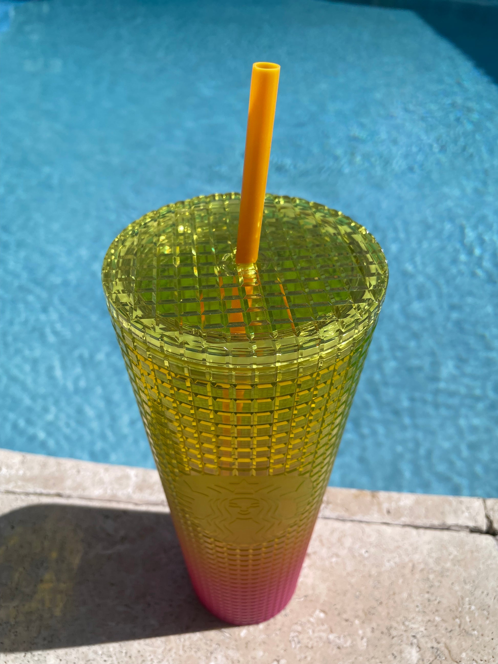 Yellow and Pink Ombre Grid 24oz Venti Tumbler