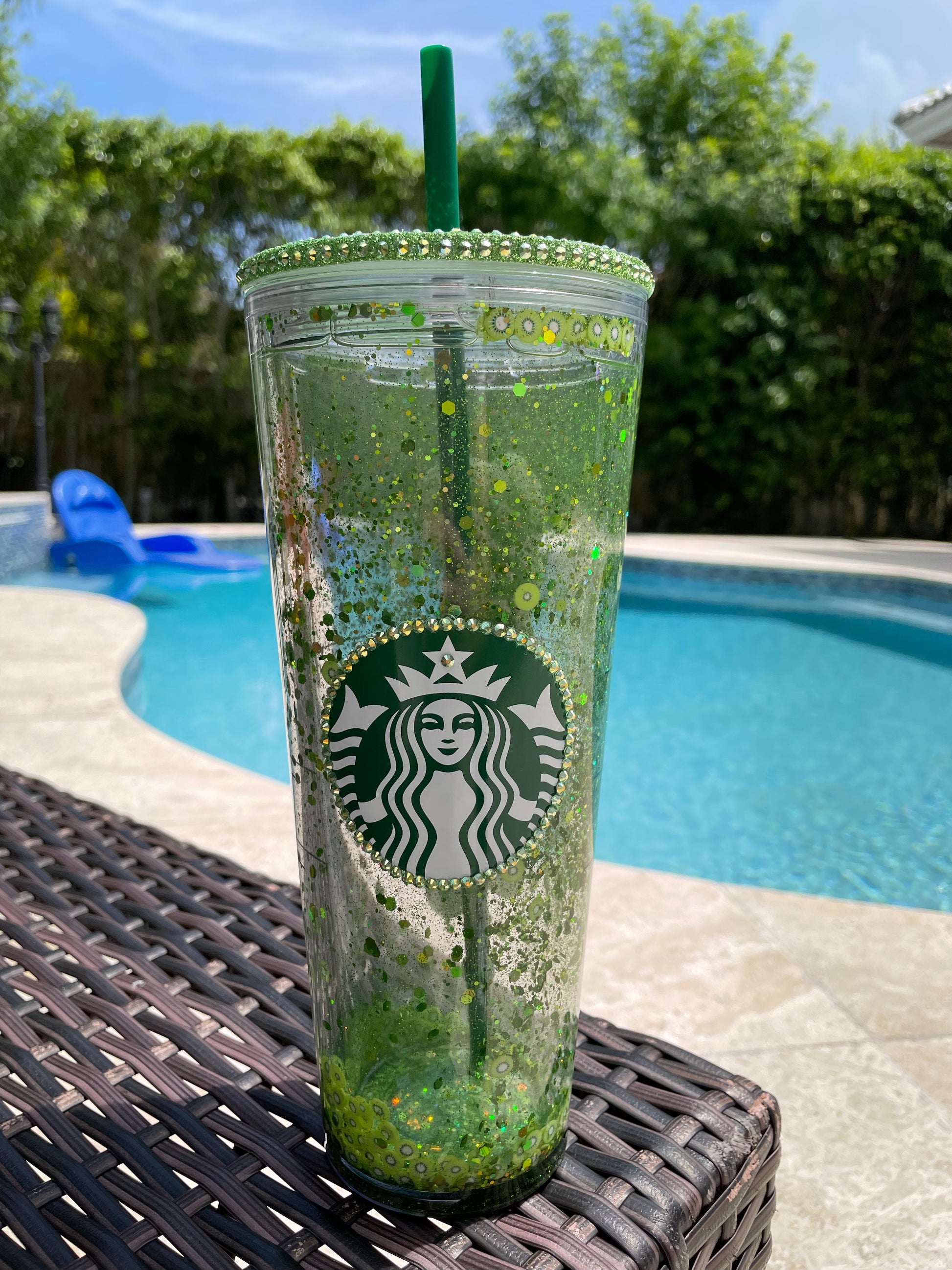 Green Glitter kiwi Snow Globe Tumbler